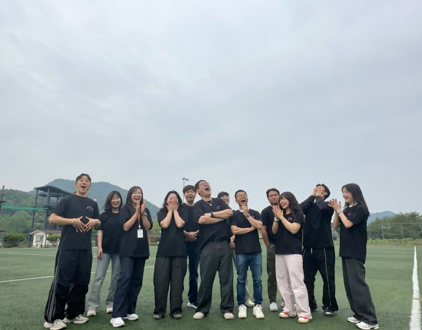 단체사진3.jpg